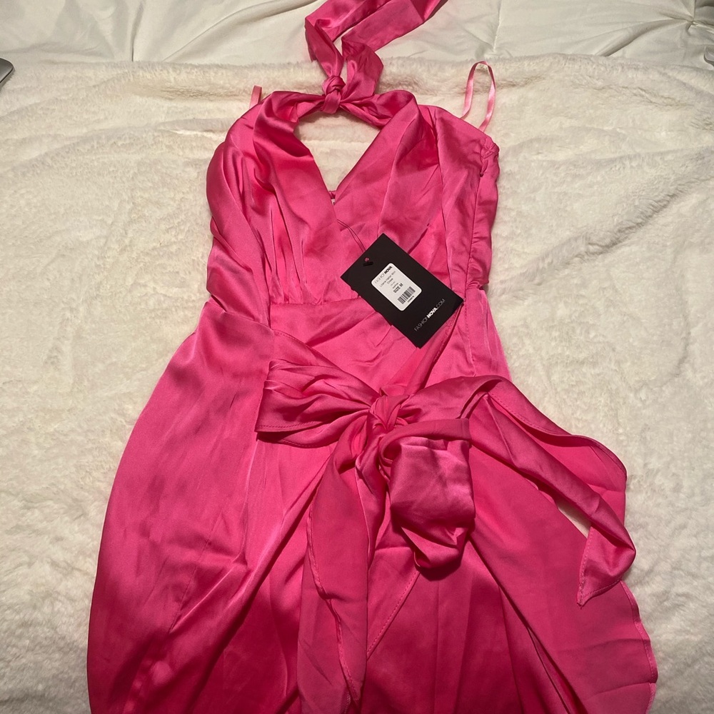 FASHION NOVA PINK DRESS WITH TAGS